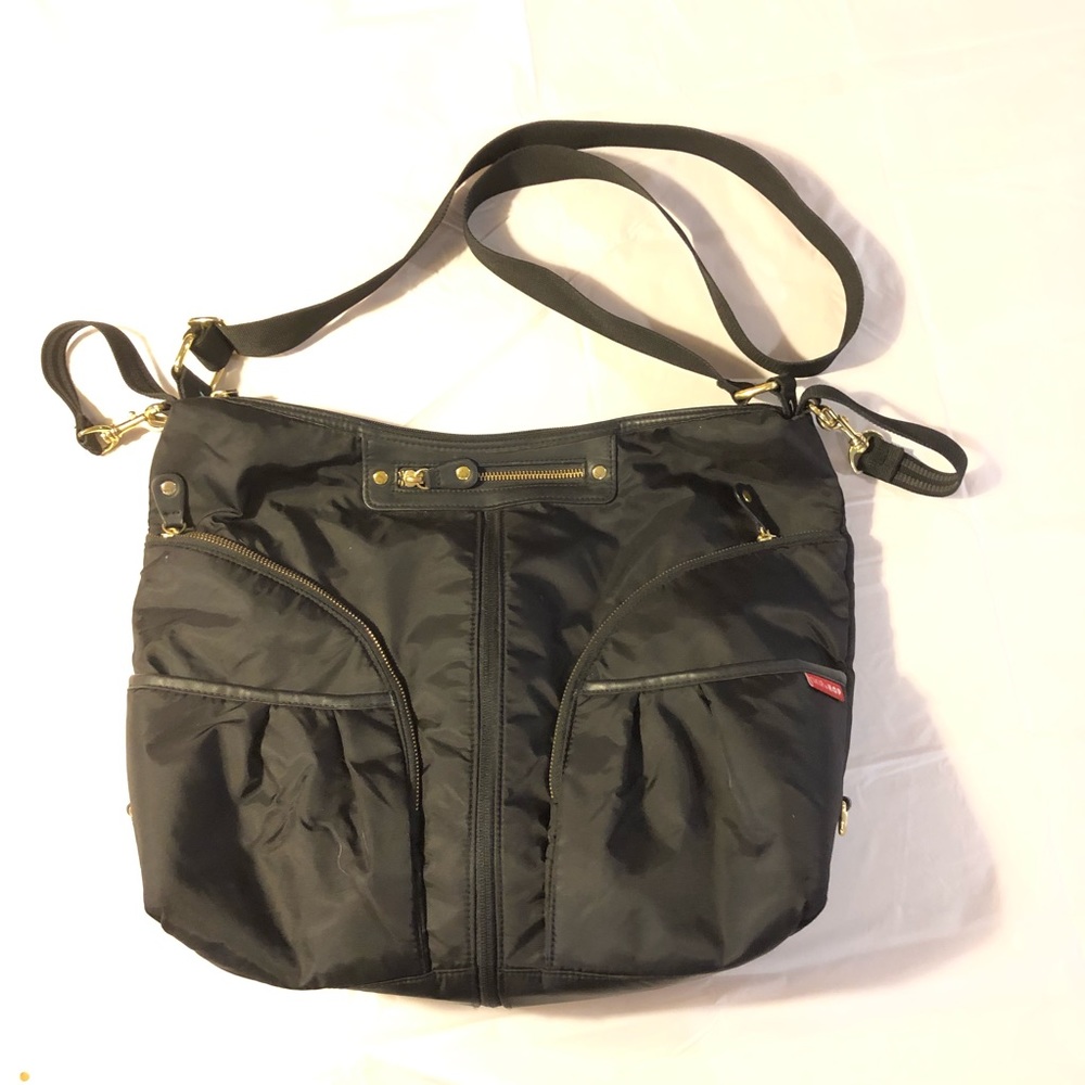 Skip Hop Versa Expandable Messenger Diaper Bag